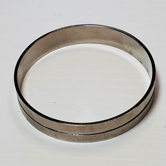 Silver Tone Textured Bangle Bracelet Retro Unsigned 9" - Picture 5 of 5